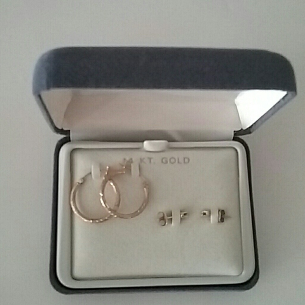 Two Pair 14 karat Gold Earrings New